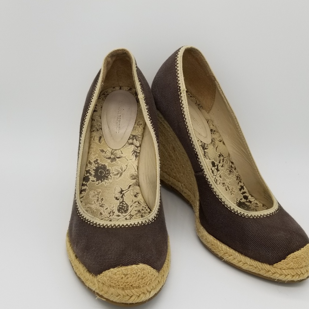 Banana Republic Wedge Heels